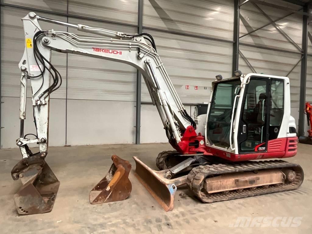 Takeuchi TB 290 중형굴삭기 7톤-28톤