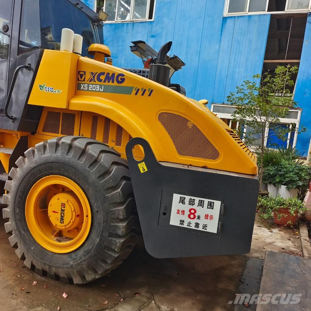 XCMG XS 223 J 싱글 드럼 롤러