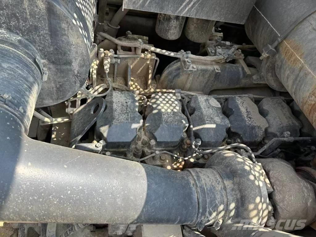 Komatsu PC 850-8 수륙양용 굴삭기