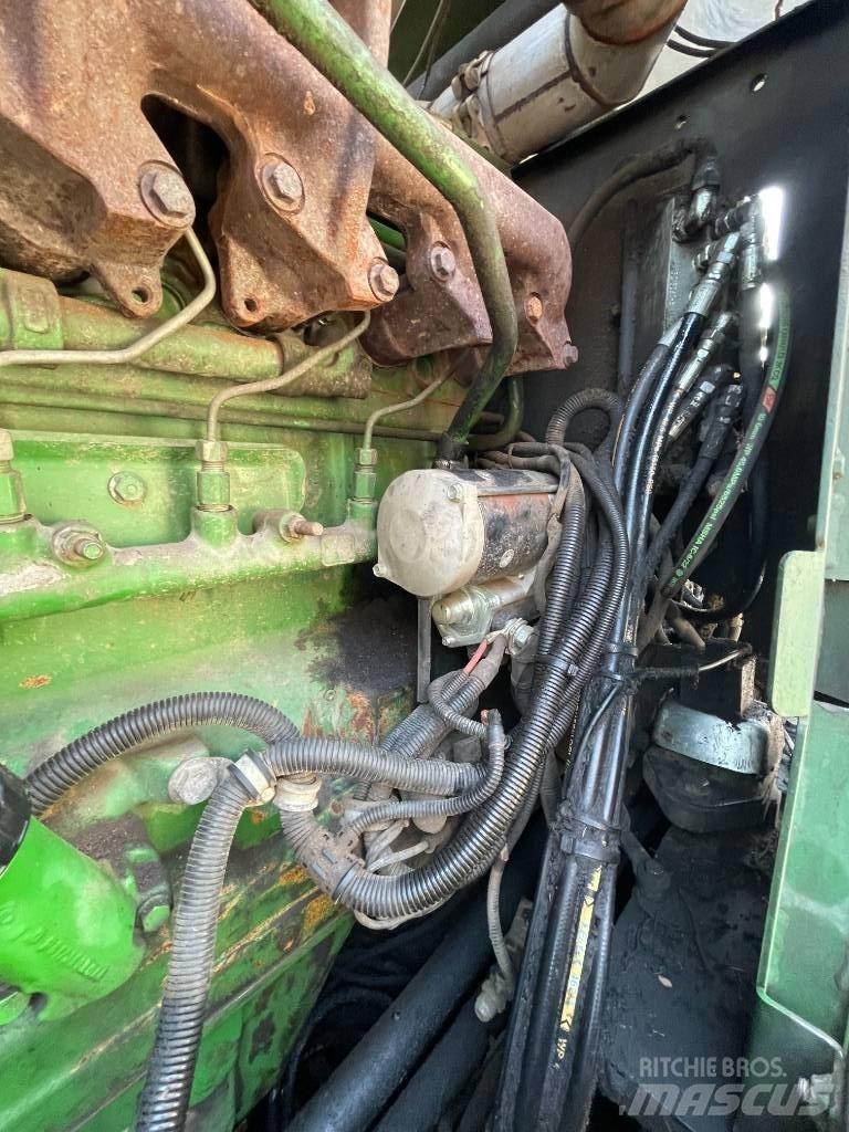 John Deere 1070E 원목 하베스터