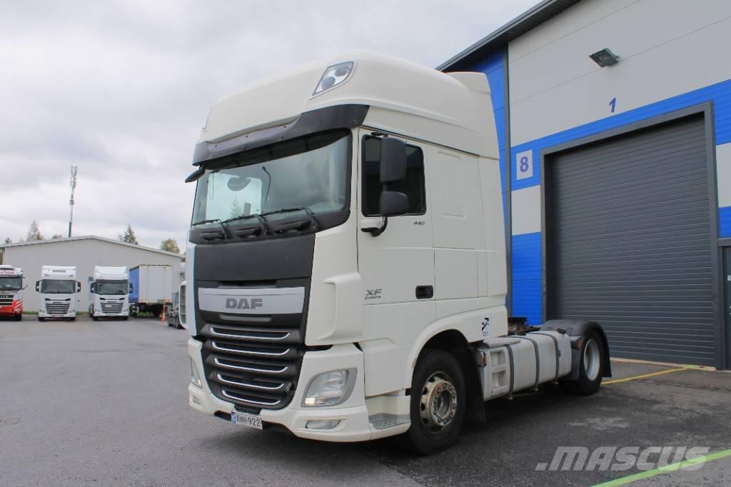 DAF XF 440 트랙터 유닛