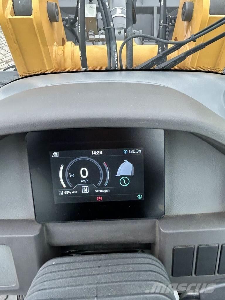 Volvo JL25HZ  휠로우더