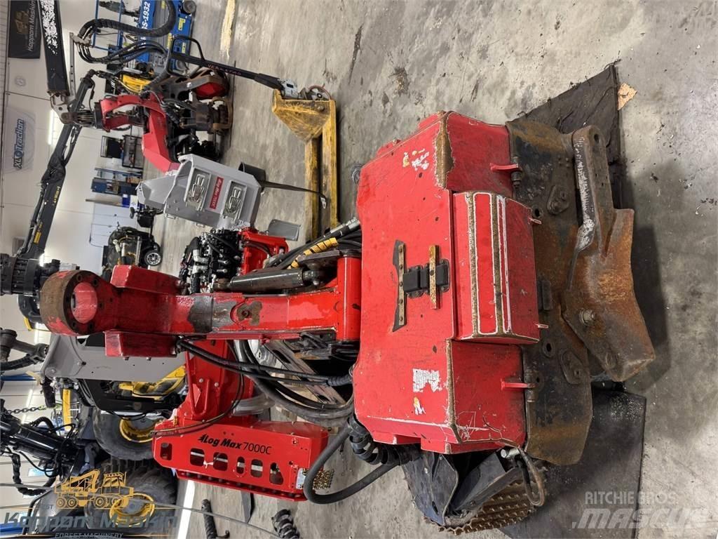 Komatsu S132 하비스터 헤드