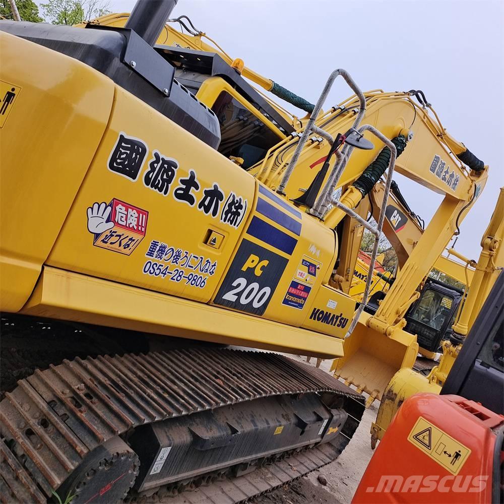 Komatsu PC 200-8 대형 굴삭기 29톤 이상