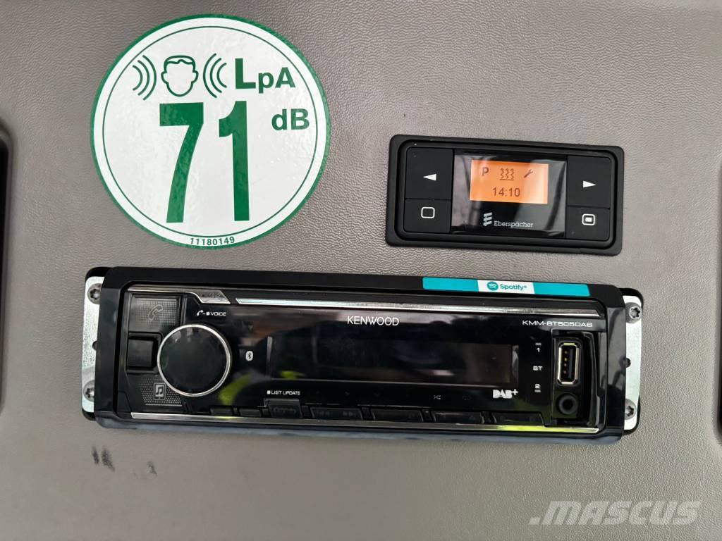 Volvo ECR 235 E 대형 굴삭기 29톤 이상