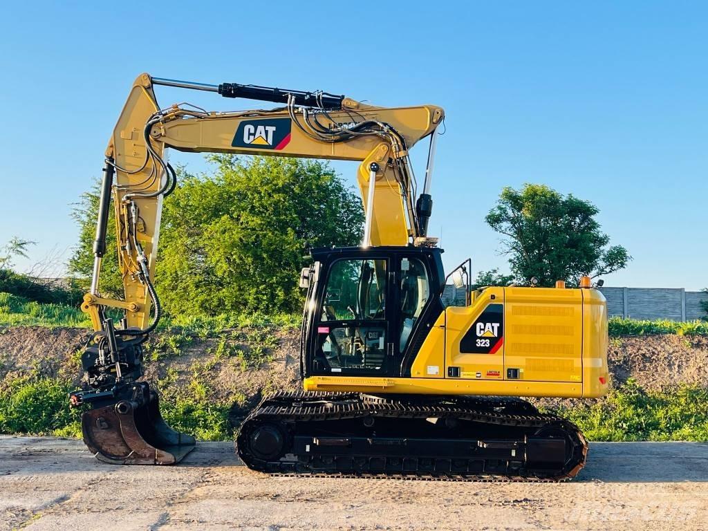 CAT 323 대형 굴삭기 29톤 이상