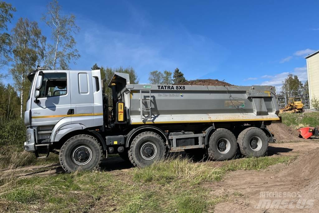 Tatra Tatra T 158/1 덤프 트럭