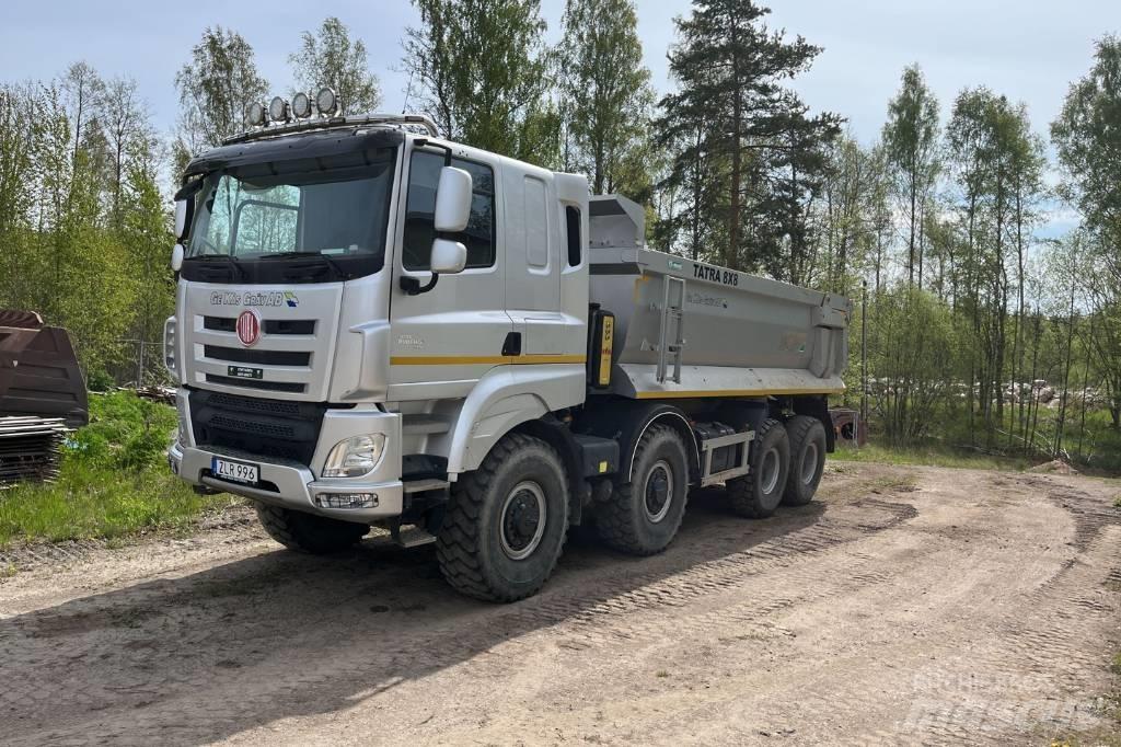 Tatra Tatra T 158/1 덤프 트럭