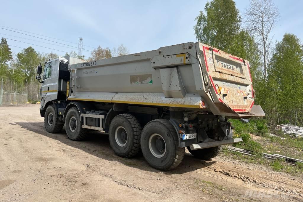 Tatra Tatra T 158/1 덤프 트럭