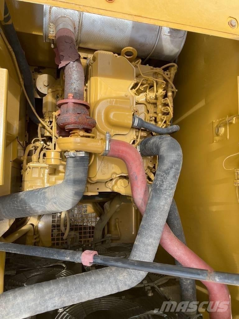 CAT 320 GC 중형굴삭기 7톤-28톤