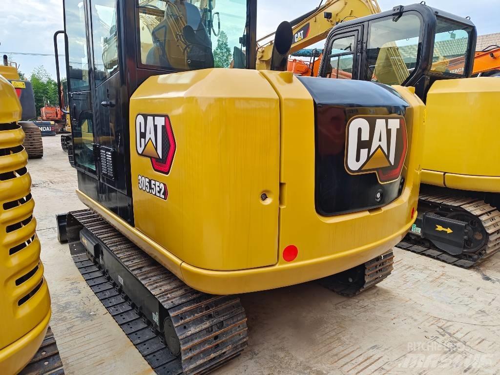 CAT 305.5 E2 소형 굴삭기 7톤 미만
