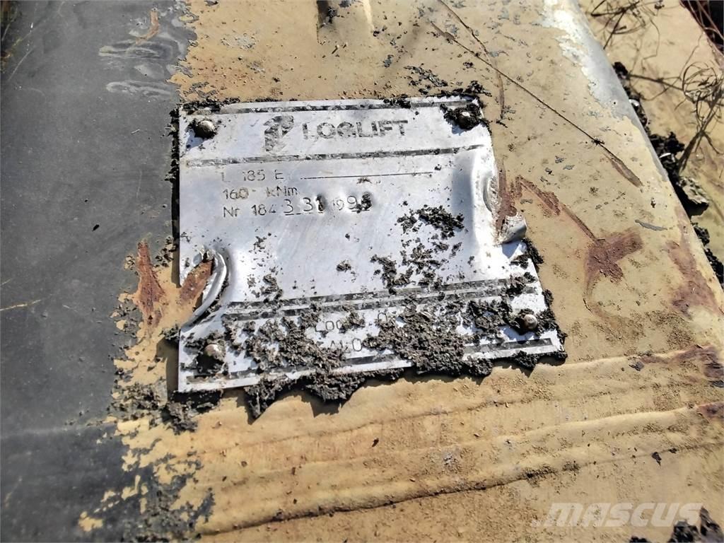 Loglift L185 포워더 크레인