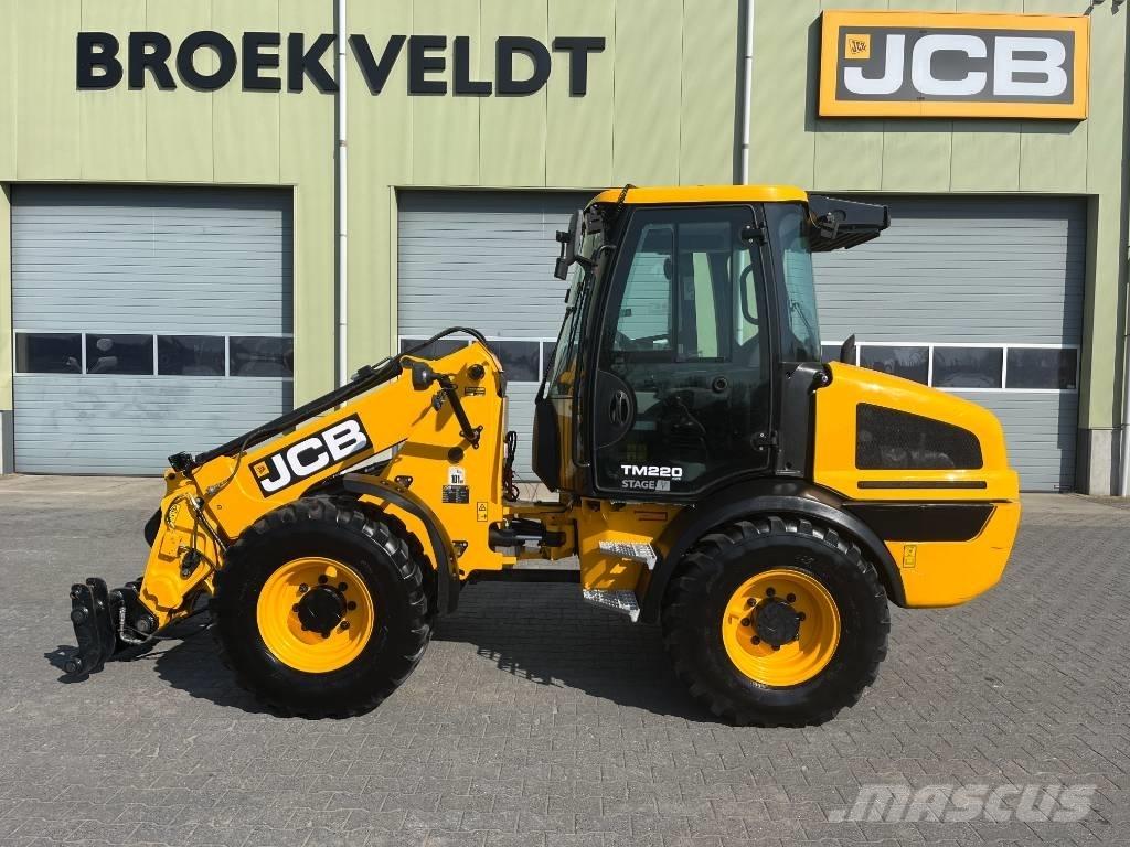 JCB TM 220 농업용 텔레 핸들러