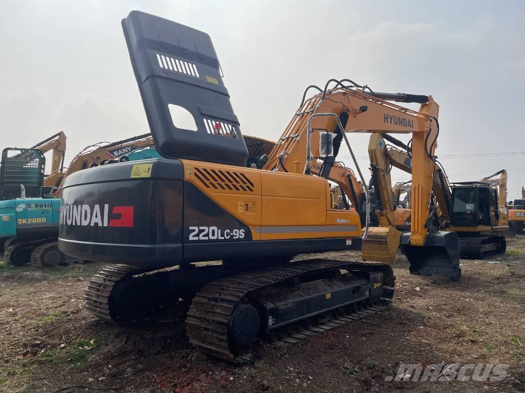 Hyundai 225LC-9S 대형 굴삭기 29톤 이상