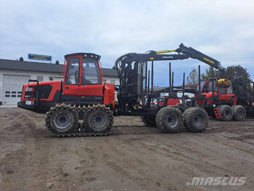 Komatsu 855 원목 포워더