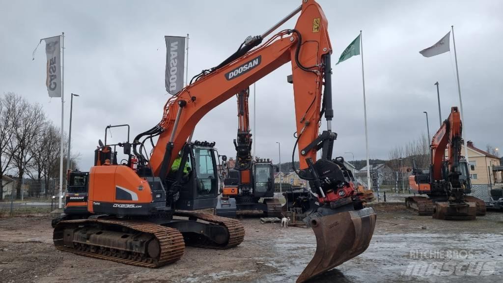 Doosan 235 LCR 대형 굴삭기 29톤 이상