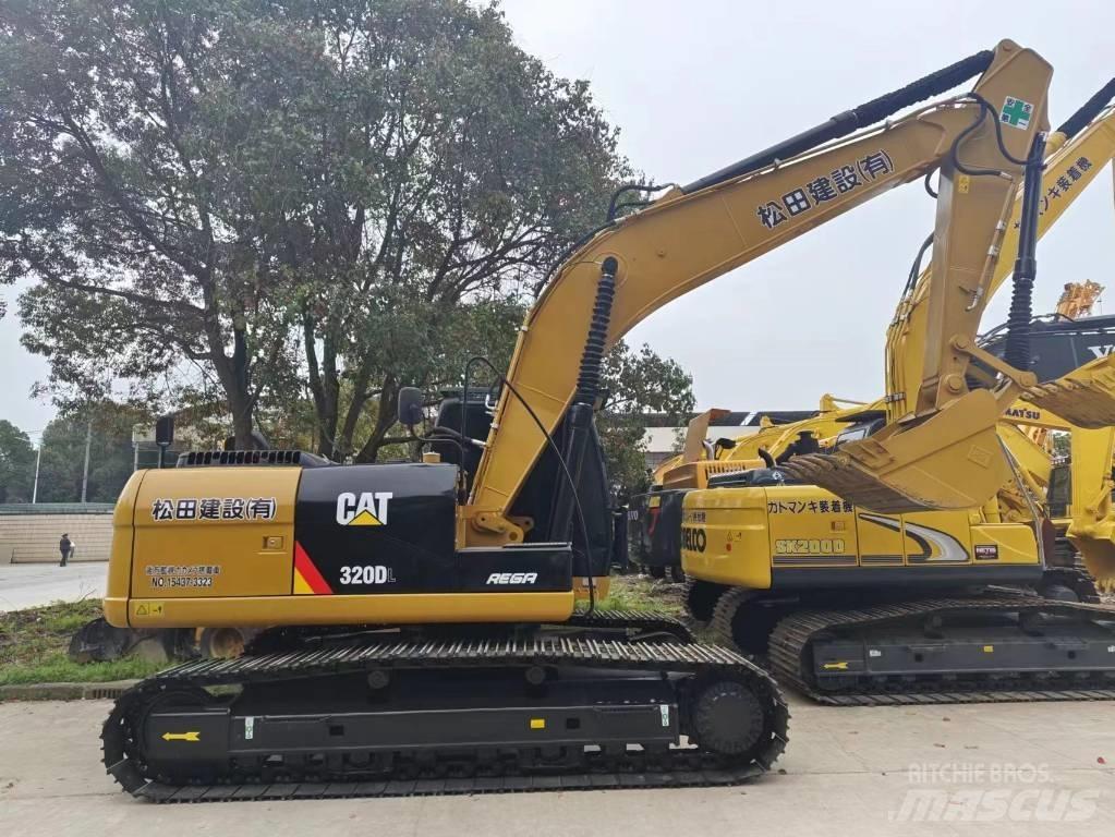 CAT 320 D 대형 굴삭기 29톤 이상
