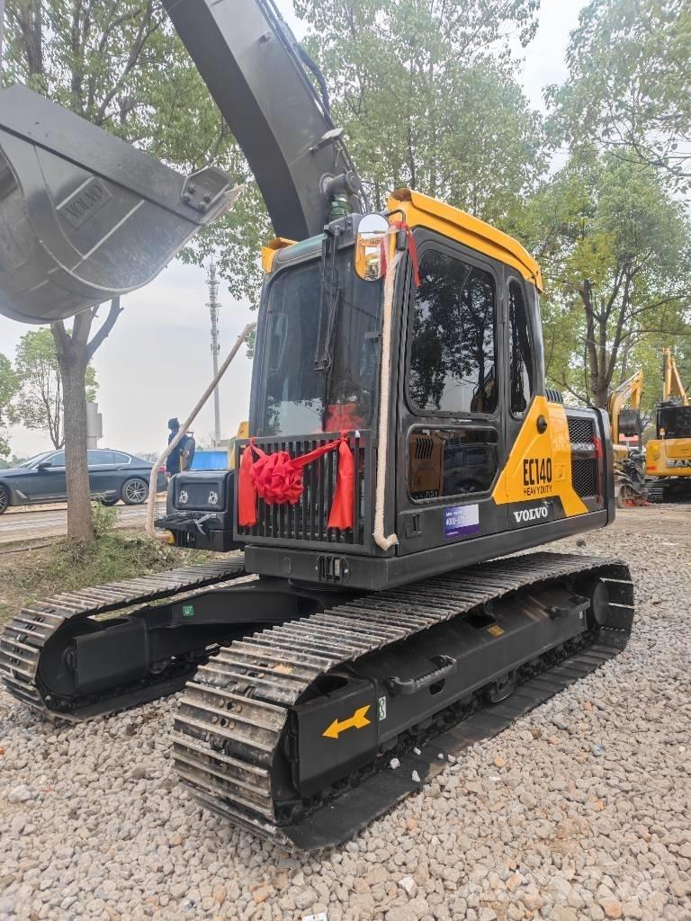 Volvo EC 140 대형 굴삭기 29톤 이상