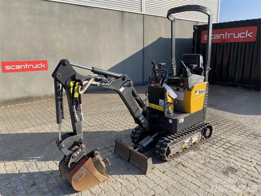 Bobcat E10  휠 굴삭기