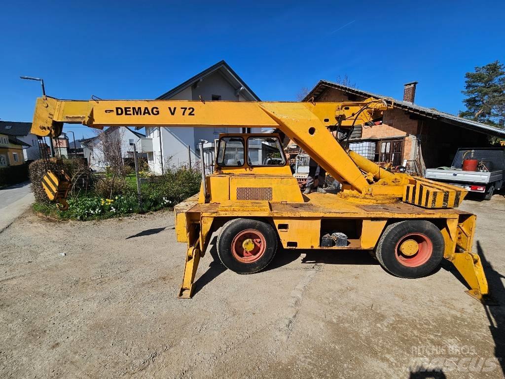 Demag V72 R/T 크레인