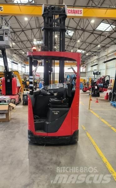 Manitou 8FBRE16 보행식 리치 지게차