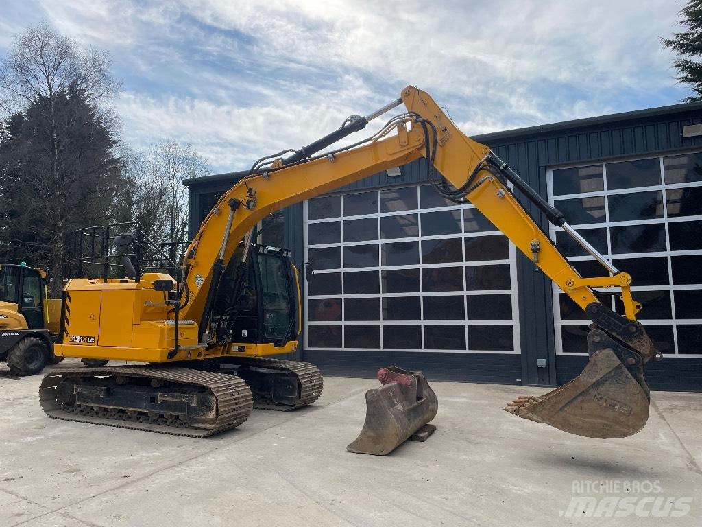 JCB 131 X 대형 굴삭기 29톤 이상