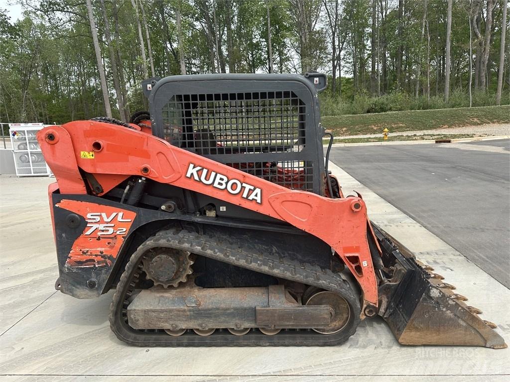 Kubota SVL 75-2  스키드로더