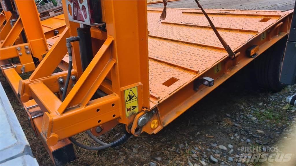 Pronar RC 2100-2 로우 로더