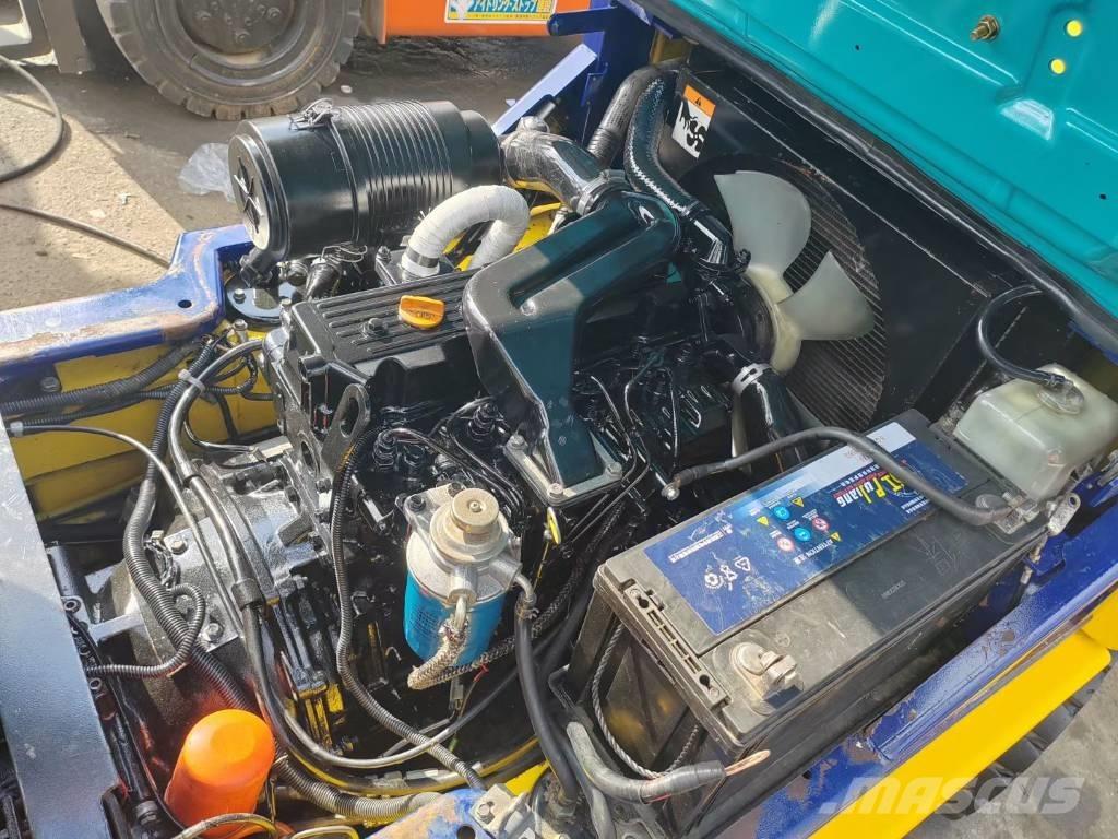 Komatsu 2.5t 디젤 지게차