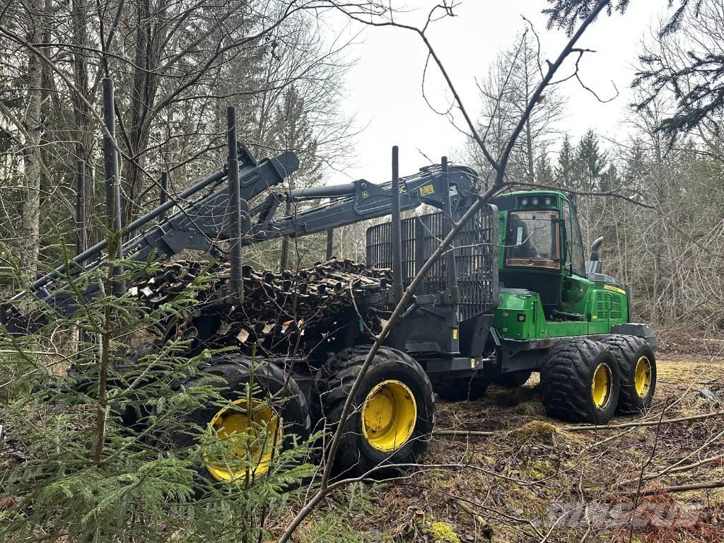 John Deere 1210 G 원목 포워더