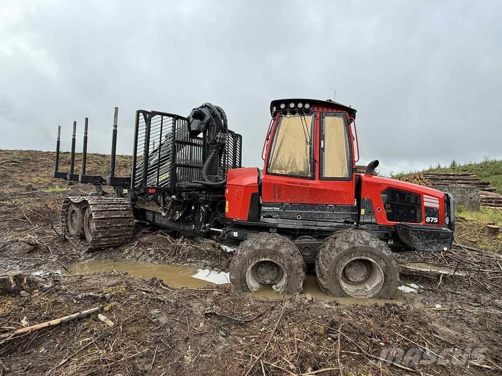 Komatsu 875 원목 포워더