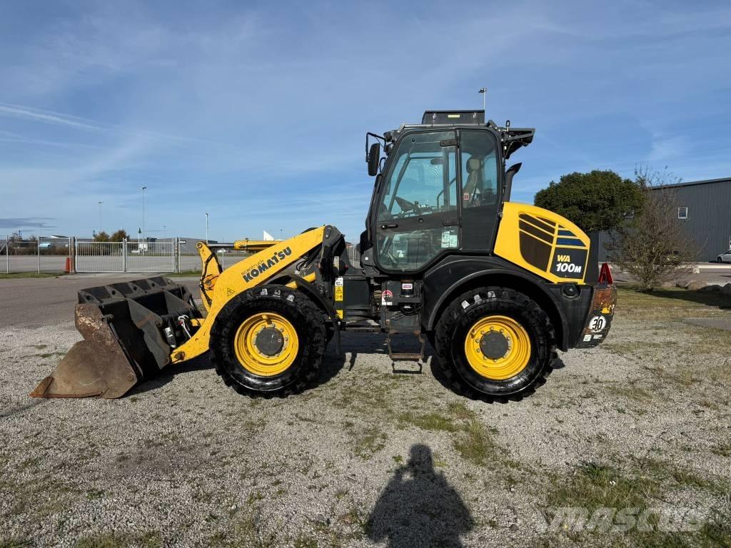 Komatsu WA 100M-7  휠로우더