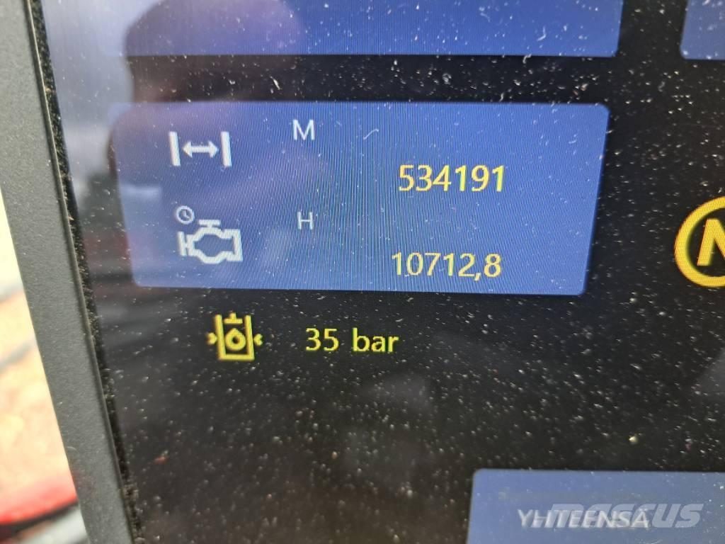 Komatsu 911 원목 하베스터