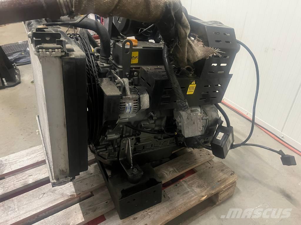 Yanmar 4TNV84T-GGEH 소형 굴삭기 7톤 미만