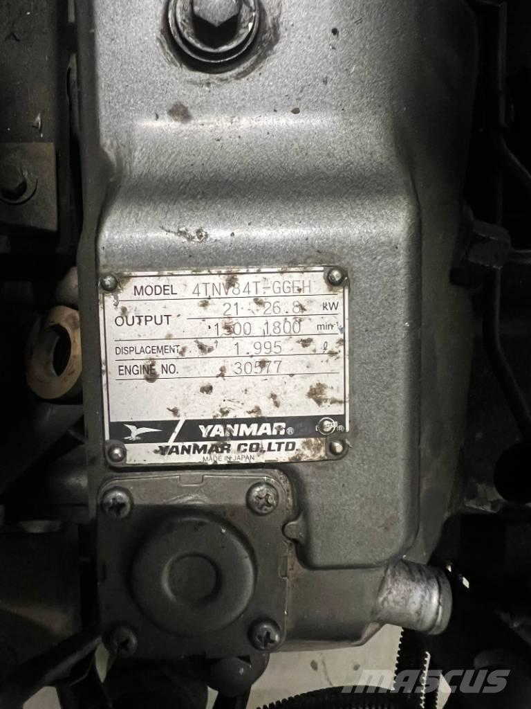 Yanmar 4TNV84T-GGEH 소형 굴삭기 7톤 미만