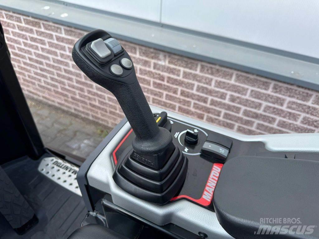 Manitou MLA 5-50  휠로우더