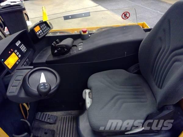 Jungheinrich ETV 214 리치 트럭