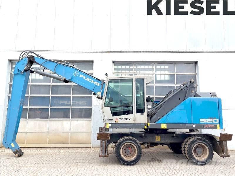 Fuchs MHL 320 F 폐기물/산업 처리기