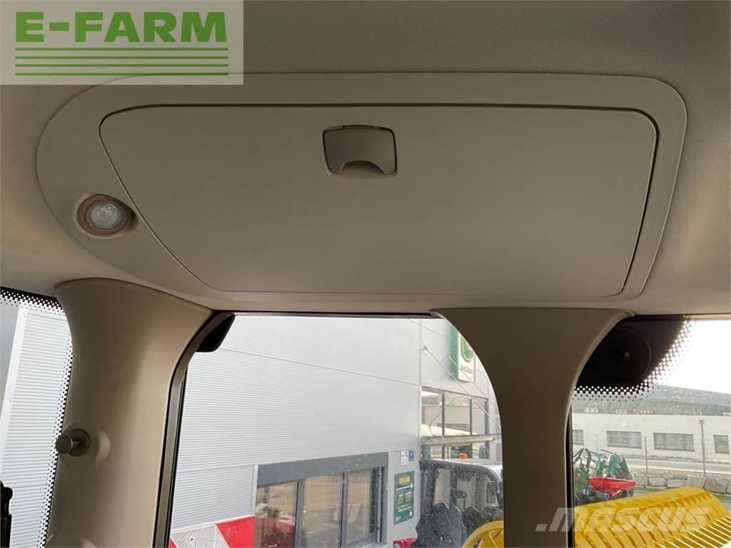 John Deere 6R 215 트랙터