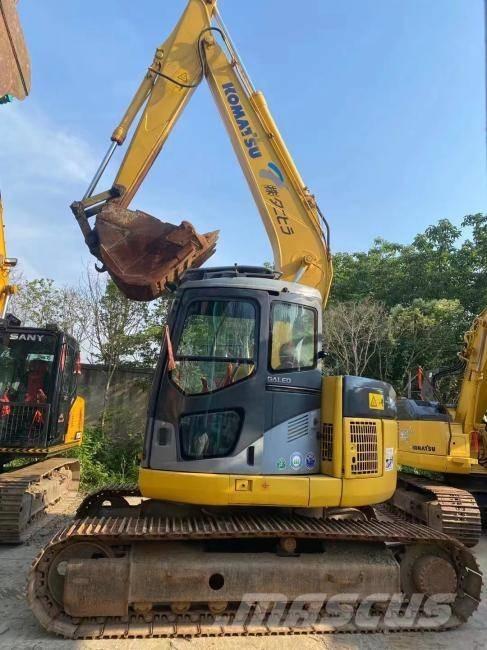 Komatsu PC 138 대형 굴삭기 29톤 이상