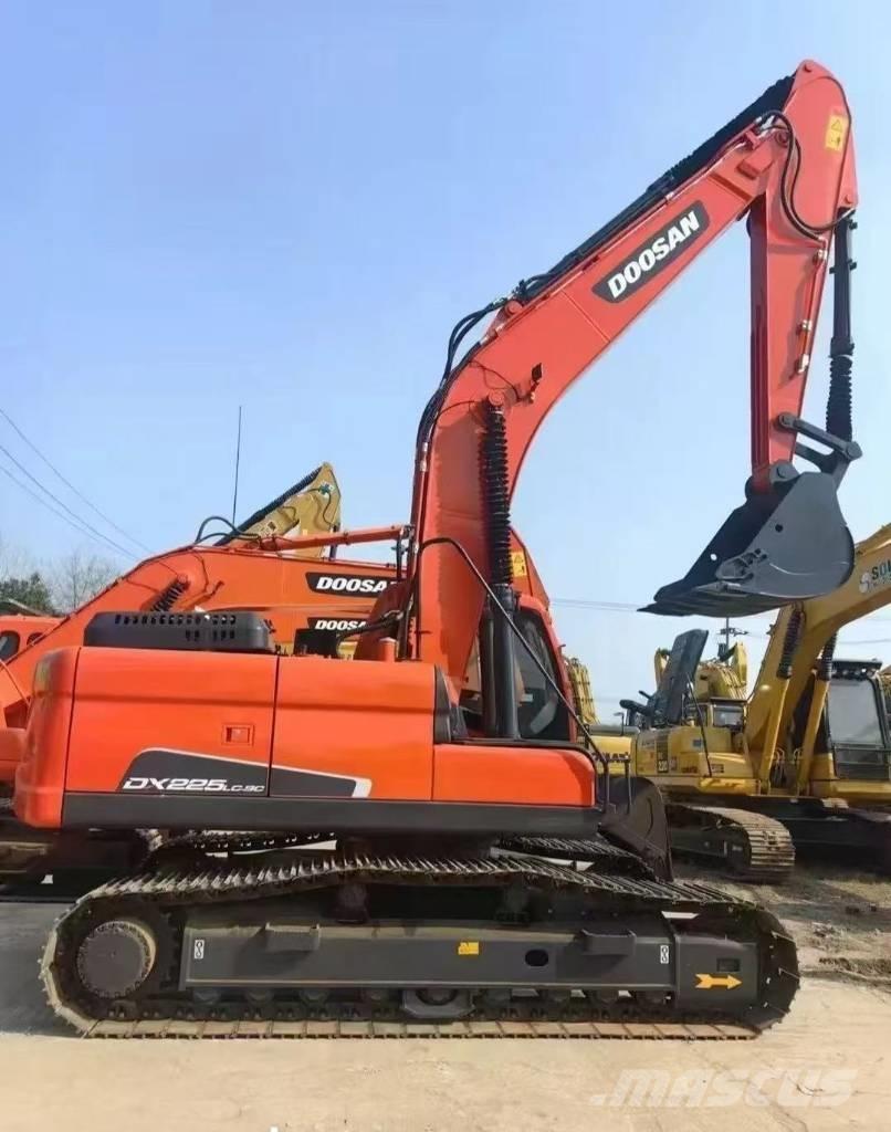 Doosan DX 225 LC 대형 굴삭기 29톤 이상