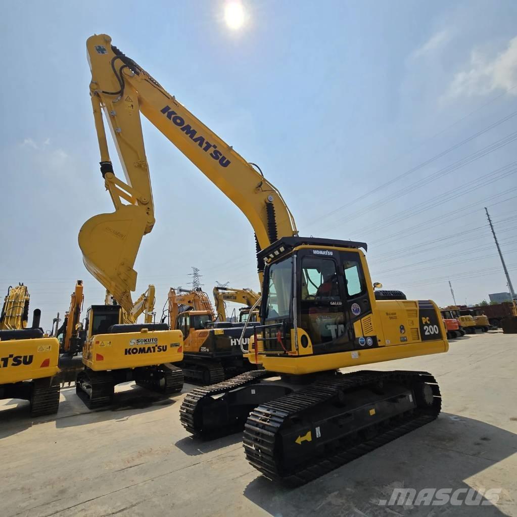 Komatsu PC 200-8 대형 굴삭기 29톤 이상