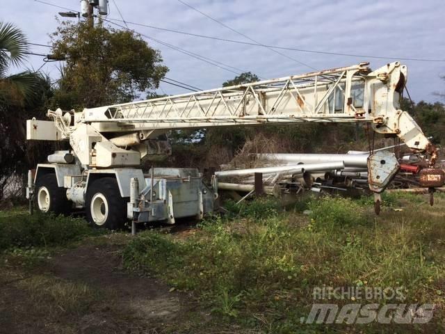 P&H CN128 R/T 크레인