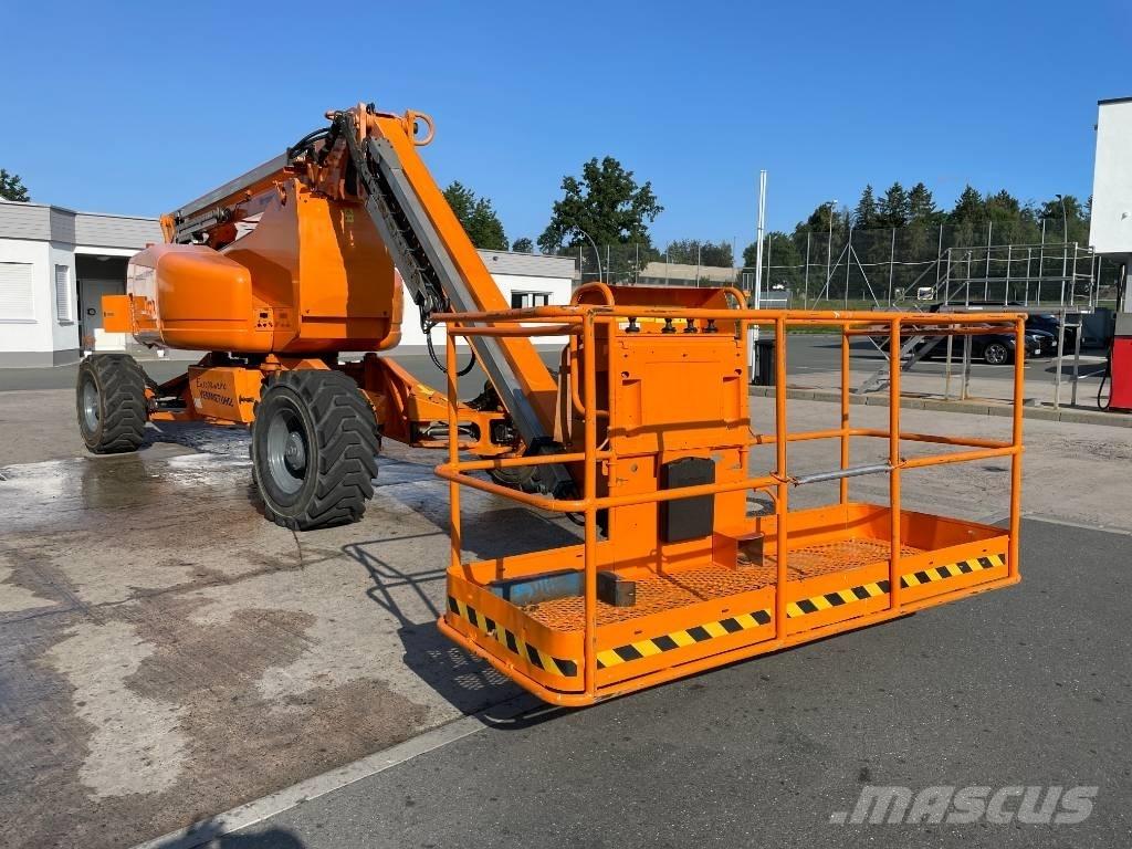 Genie Z 135/70 관절형 전동이동 리프트