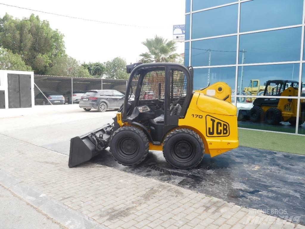JCB Robot 170  스키드로더