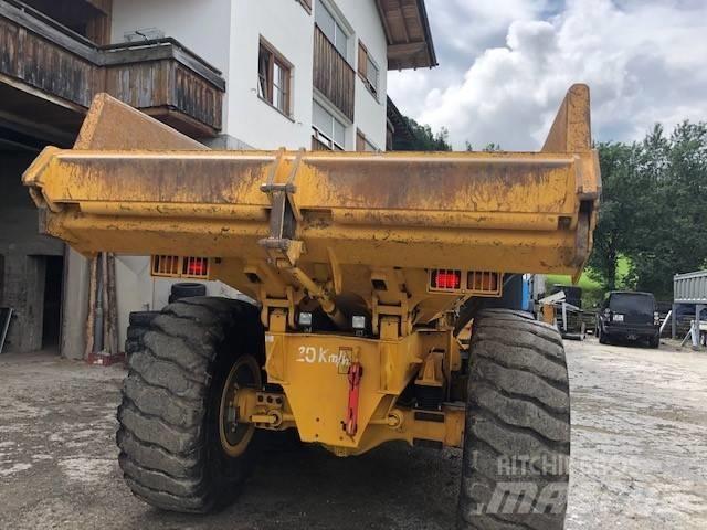Volvo A 25 D 연결식 홀러