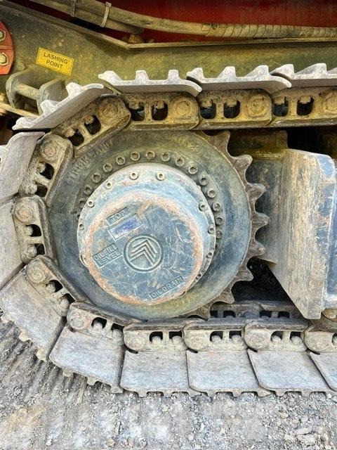 Sandvik QJ 241 이동식 분쇄기