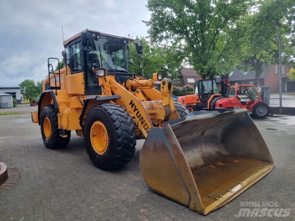 Hyundai HL 955 A  휠로우더