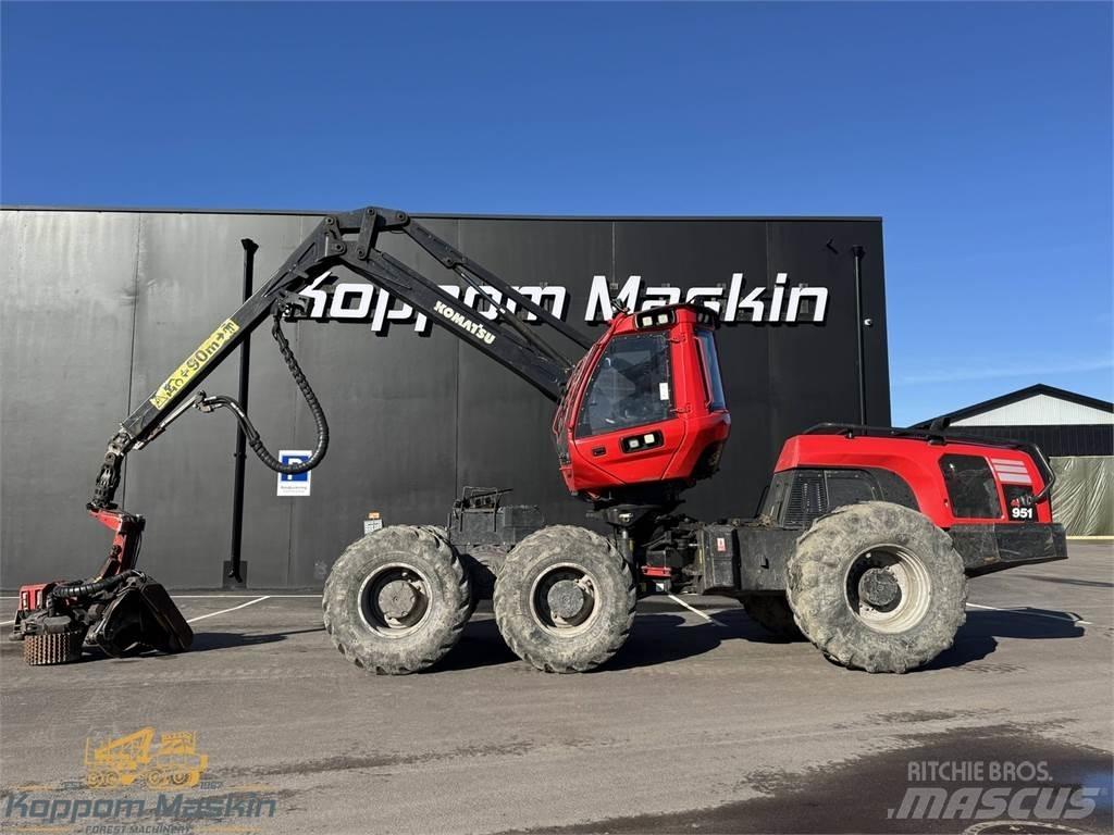 Komatsu 951 원목 하베스터