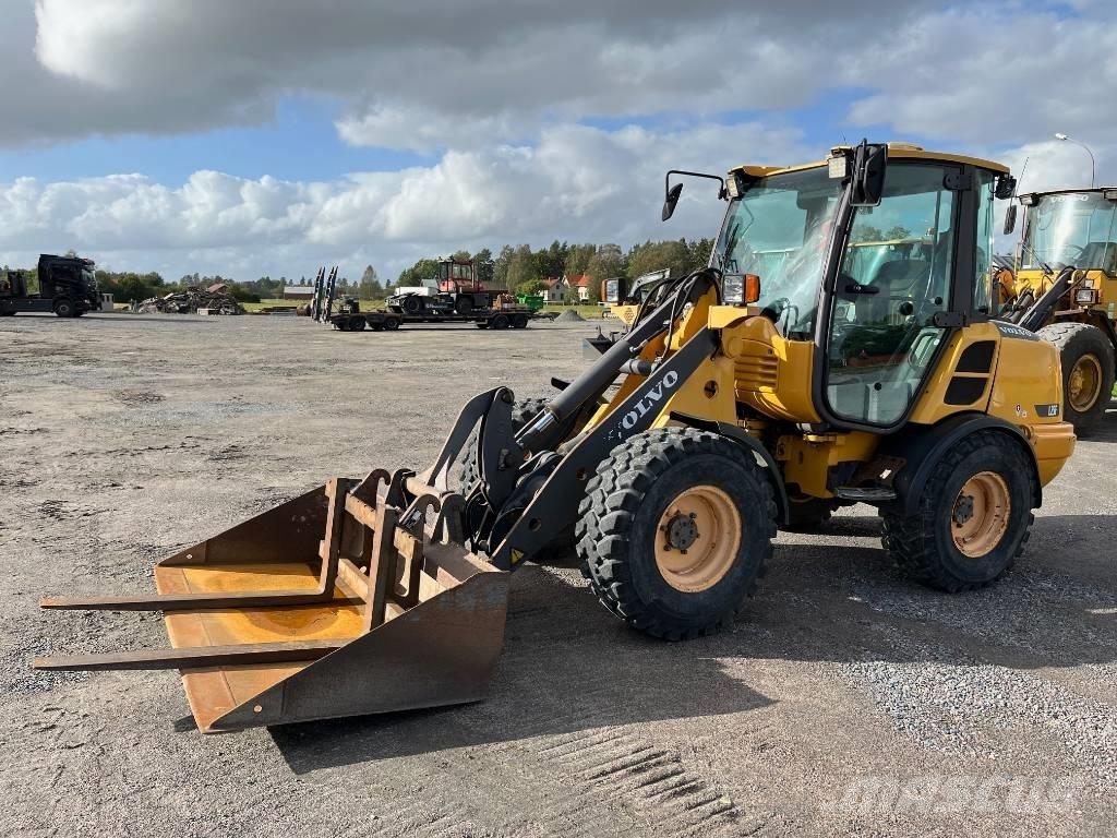 Volvo L 25 F  휠로우더